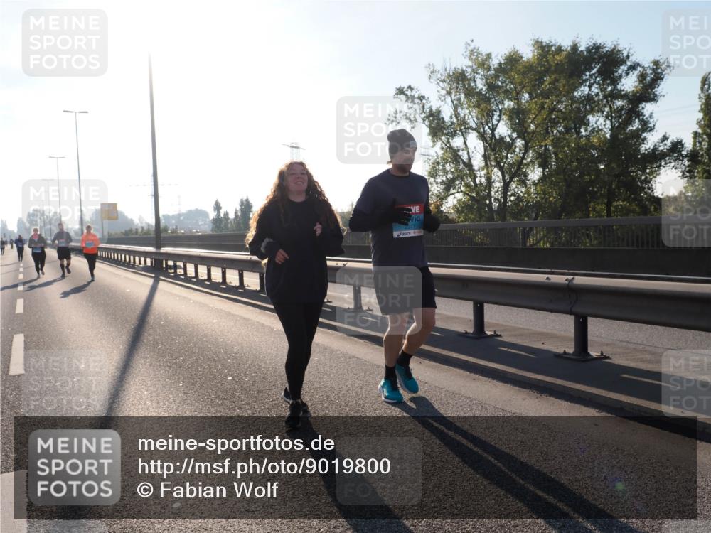 03.10.2025 - Köhlbrandbrückenlauf Fabian Wolf http://msf.ph/oto/9019800 03.10.2025 09:29:44 Position 3  meine-sportfotos.de