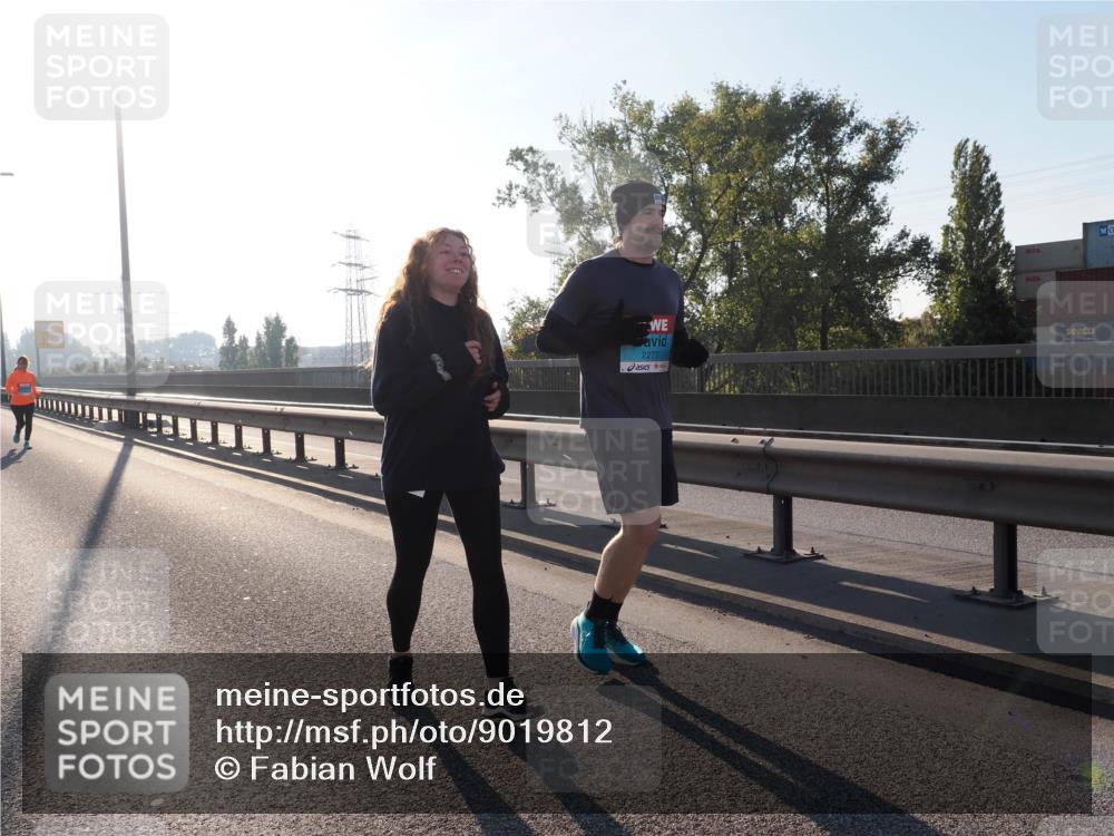 03.10.2025 - Köhlbrandbrückenlauf Fabian Wolf http://msf.ph/oto/9019812 03.10.2025 09:29:44 Position 3 2277 meine-sportfotos.de