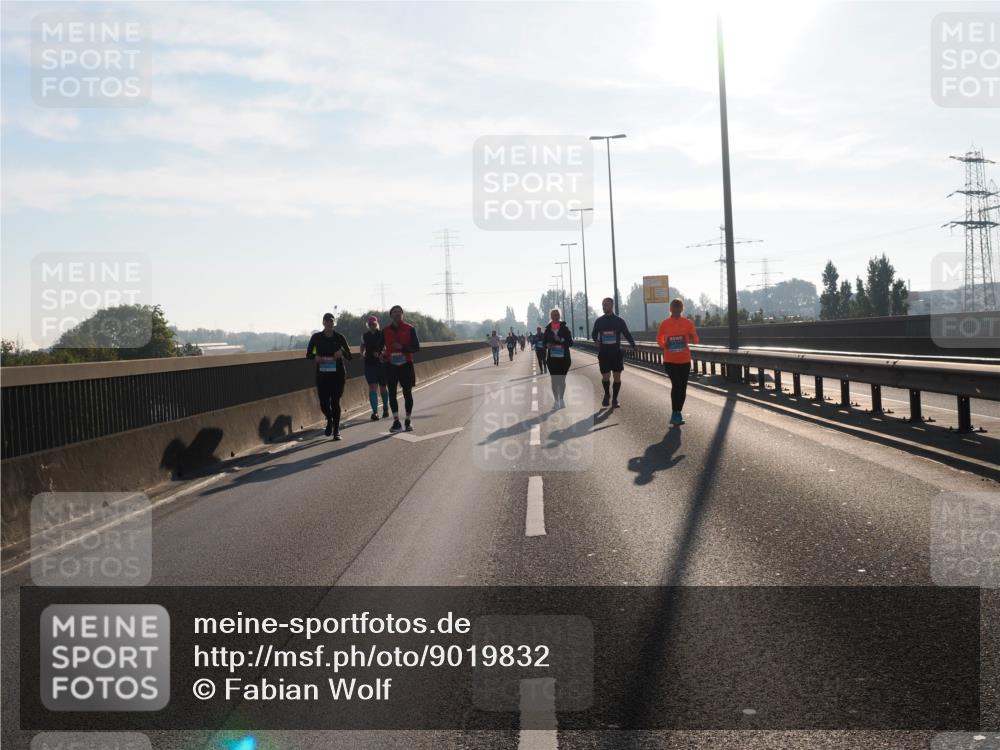 03.10.2025 - Köhlbrandbrückenlauf Fabian Wolf http://msf.ph/oto/9019832 03.10.2025 09:29:47 Position 3  meine-sportfotos.de