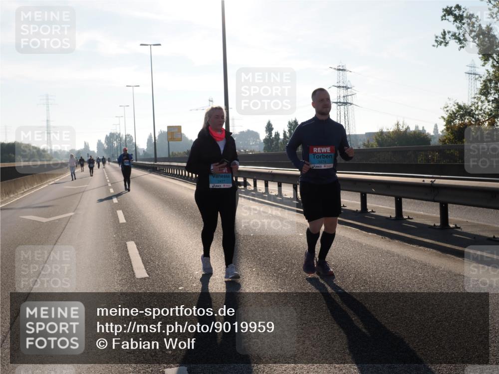 03.10.2025 - Köhlbrandbrückenlauf Fabian Wolf http://msf.ph/oto/9019959 03.10.2025 09:29:53 Position 3 3474, 3477 meine-sportfotos.de