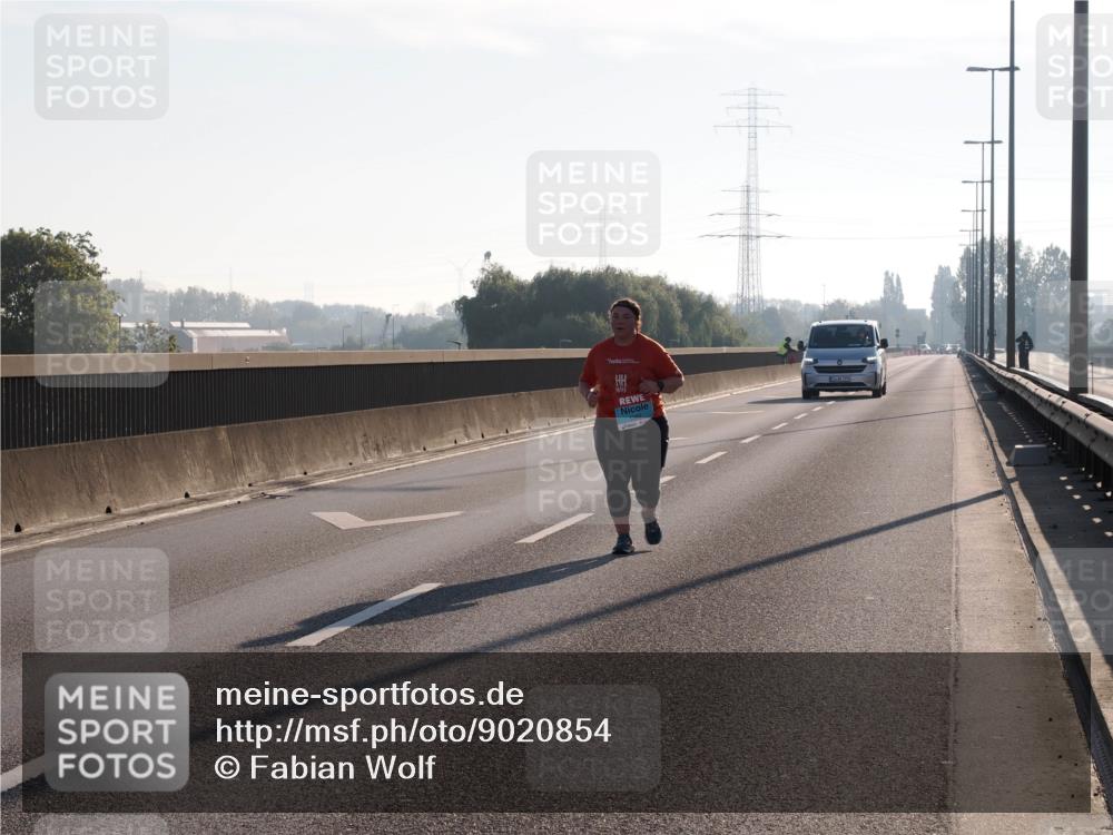 03.10.2025 - Köhlbrandbrückenlauf Fabian Wolf http://msf.ph/oto/9020854 03.10.2025 09:31:41 Position 3  meine-sportfotos.de