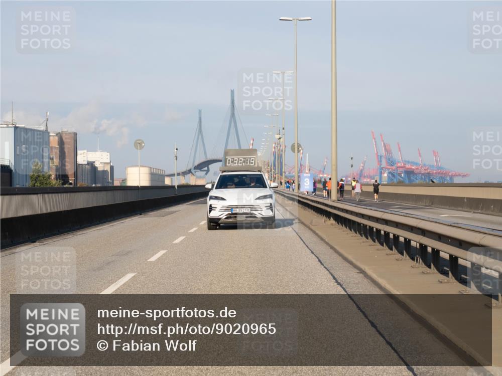 03.10.2025 - Köhlbrandbrückenlauf Fabian Wolf http://msf.ph/oto/9020965 03.10.2025 09:32:19 Position 3 0, 88, 8, 9, 193 meine-sportfotos.de