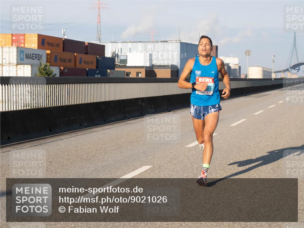 03.10.2025 - Köhlbrandbrückenlauf Fabian Wolf http://msf.ph/oto/9021026 03.10.2025 09:32:33 Position 3  meine-sportfotos.de