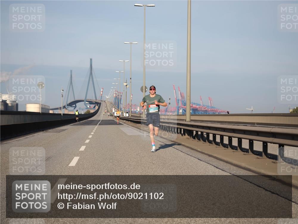 03.10.2025 - Köhlbrandbrückenlauf Fabian Wolf http://msf.ph/oto/9021102 03.10.2025 09:34:03 Position 3  meine-sportfotos.de