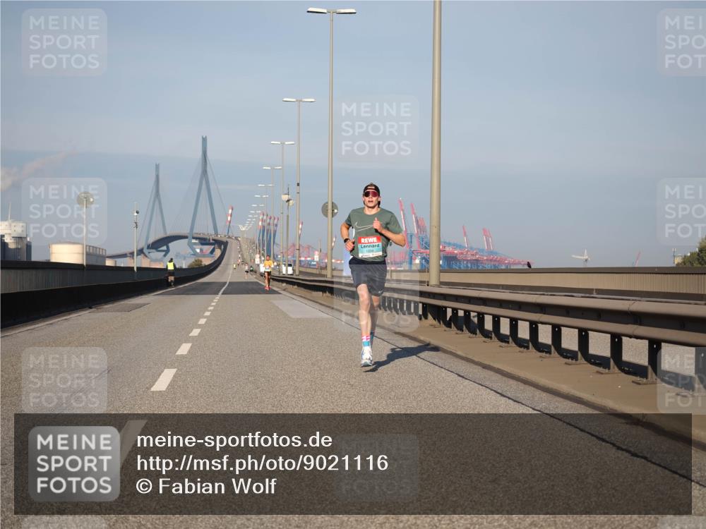 03.10.2025 - Köhlbrandbrückenlauf Fabian Wolf http://msf.ph/oto/9021116 03.10.2025 09:34:04 Position 3  meine-sportfotos.de