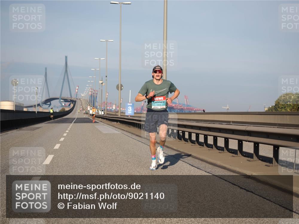 03.10.2025 - Köhlbrandbrückenlauf Fabian Wolf http://msf.ph/oto/9021140 03.10.2025 09:34:05 Position 3 3, 1008 meine-sportfotos.de