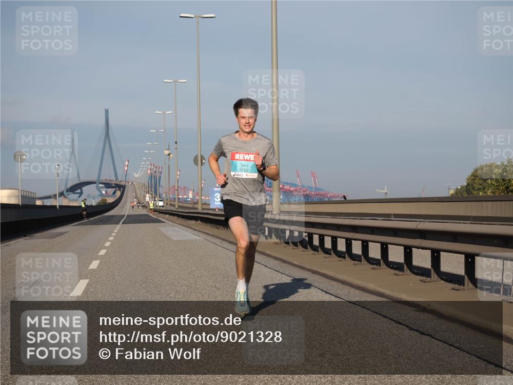 03.10.2025 - Köhlbrandbrückenlauf Fabian Wolf http://msf.ph/oto/9021328 03.10.2025 09:34:42 Position 3 3782 meine-sportfotos.de