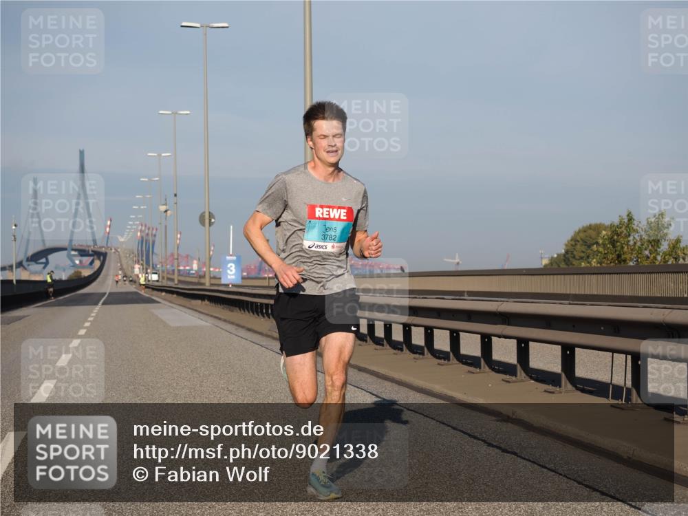 03.10.2025 - Köhlbrandbrückenlauf Fabian Wolf http://msf.ph/oto/9021338 03.10.2025 09:34:43 Position 3 3782 meine-sportfotos.de