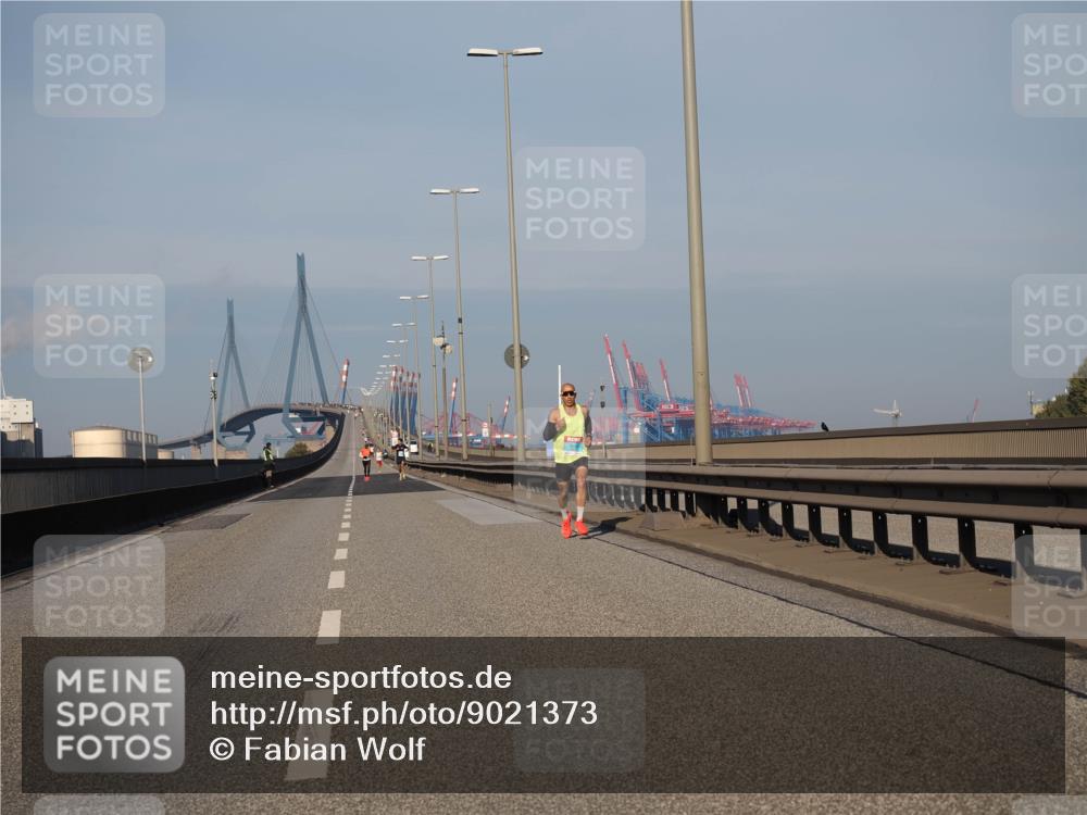 03.10.2025 - Köhlbrandbrückenlauf Fabian Wolf http://msf.ph/oto/9021373 03.10.2025 09:35:07 Position 3  meine-sportfotos.de
