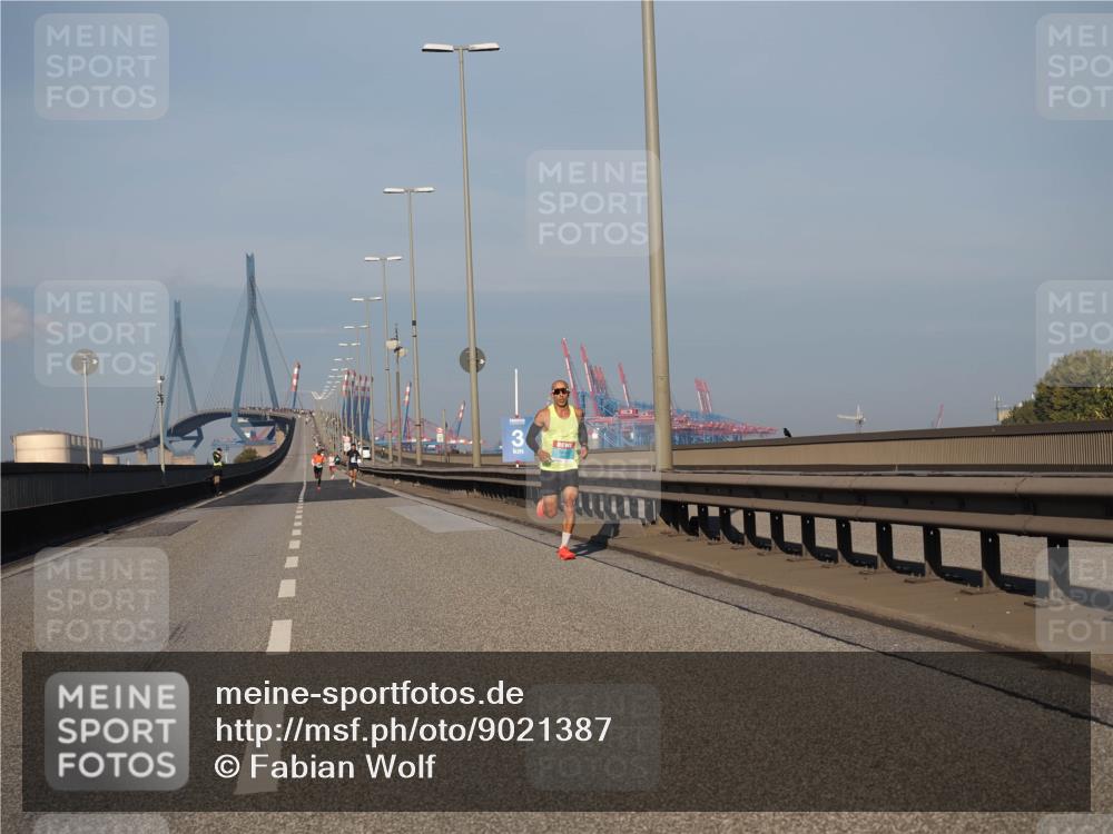 03.10.2025 - Köhlbrandbrückenlauf Fabian Wolf http://msf.ph/oto/9021387 03.10.2025 09:35:08 Position 3 3 meine-sportfotos.de