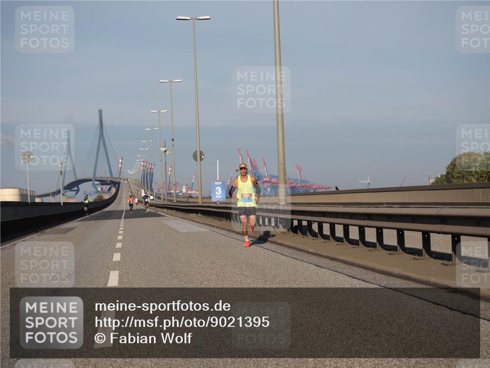 03.10.2025 - Köhlbrandbrückenlauf Fabian Wolf http://msf.ph/oto/9021395 03.10.2025 09:35:09 Position 3 3 meine-sportfotos.de