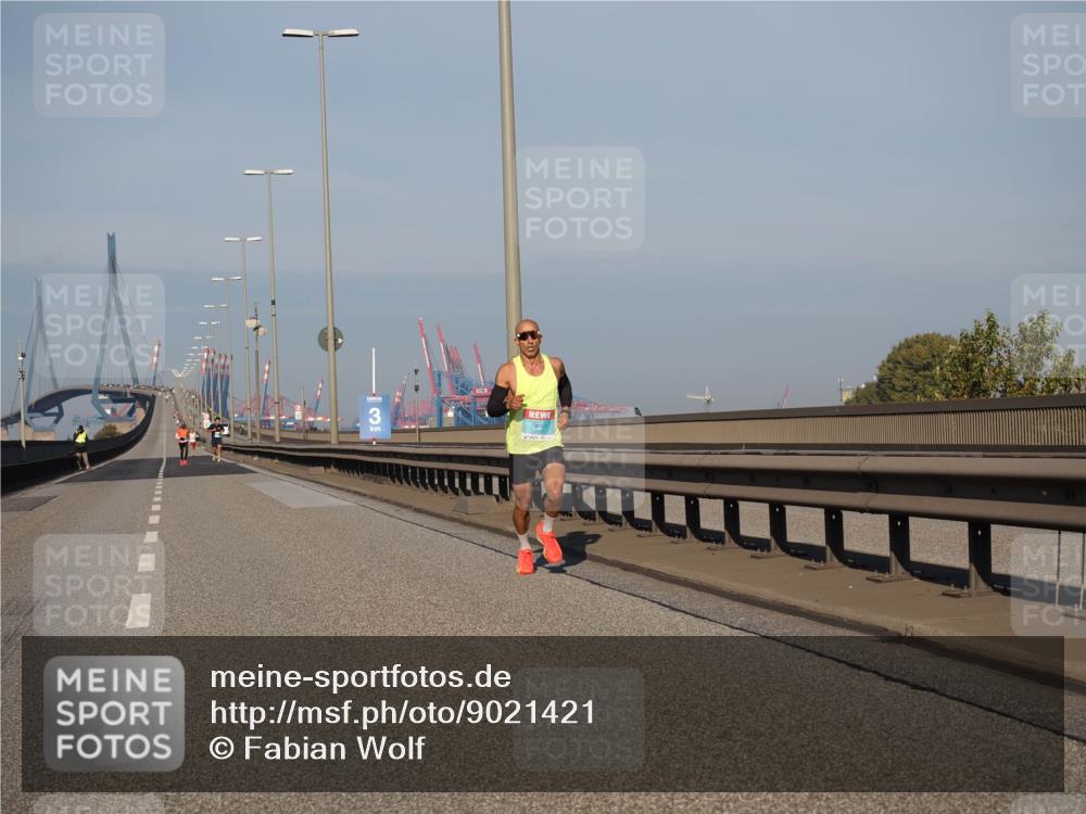 03.10.2025 - Köhlbrandbrückenlauf Fabian Wolf http://msf.ph/oto/9021421 03.10.2025 09:35:10 Position 3 3 meine-sportfotos.de