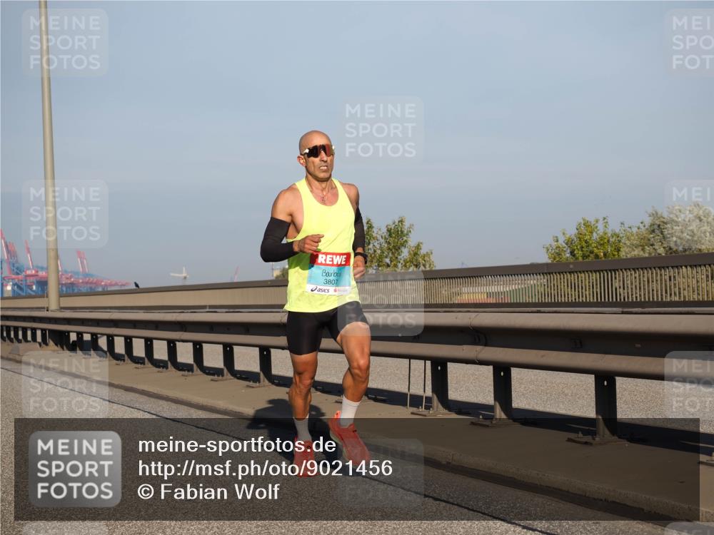 03.10.2025 - Köhlbrandbrückenlauf Fabian Wolf http://msf.ph/oto/9021456 03.10.2025 09:35:12 Position 3 3807 meine-sportfotos.de