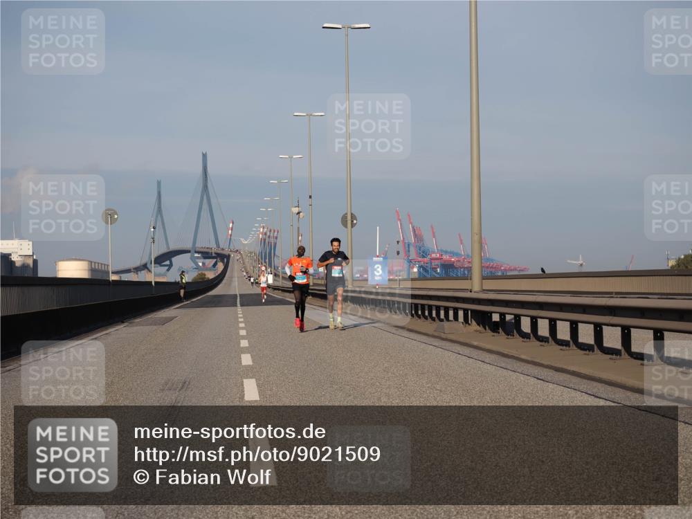03.10.2025 - Köhlbrandbrückenlauf Fabian Wolf http://msf.ph/oto/9021509 03.10.2025 09:35:25 Position 3  meine-sportfotos.de