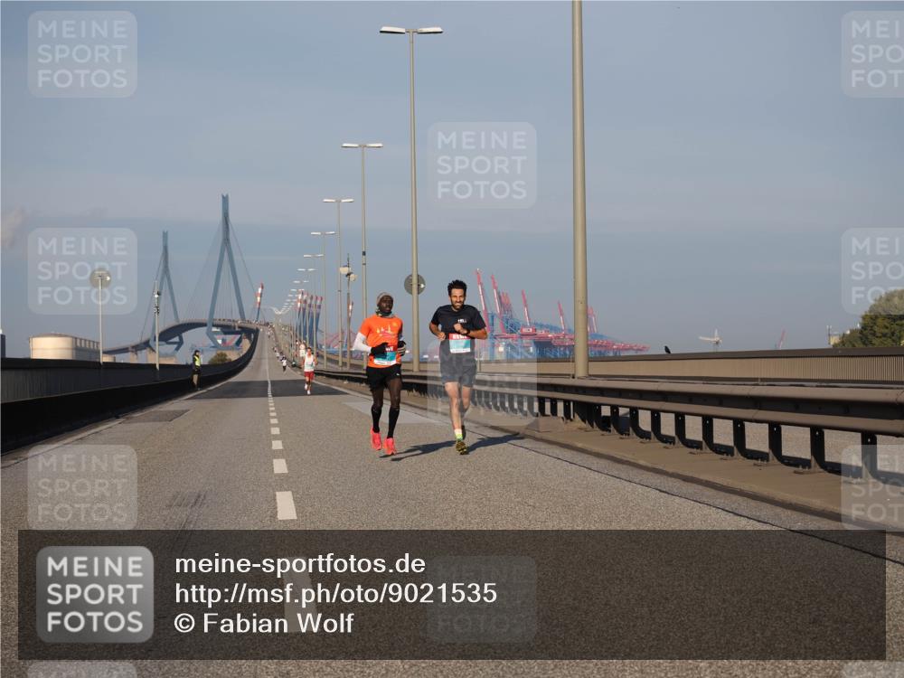 03.10.2025 - Köhlbrandbrückenlauf Fabian Wolf http://msf.ph/oto/9021535 03.10.2025 09:35:28 Position 3  meine-sportfotos.de