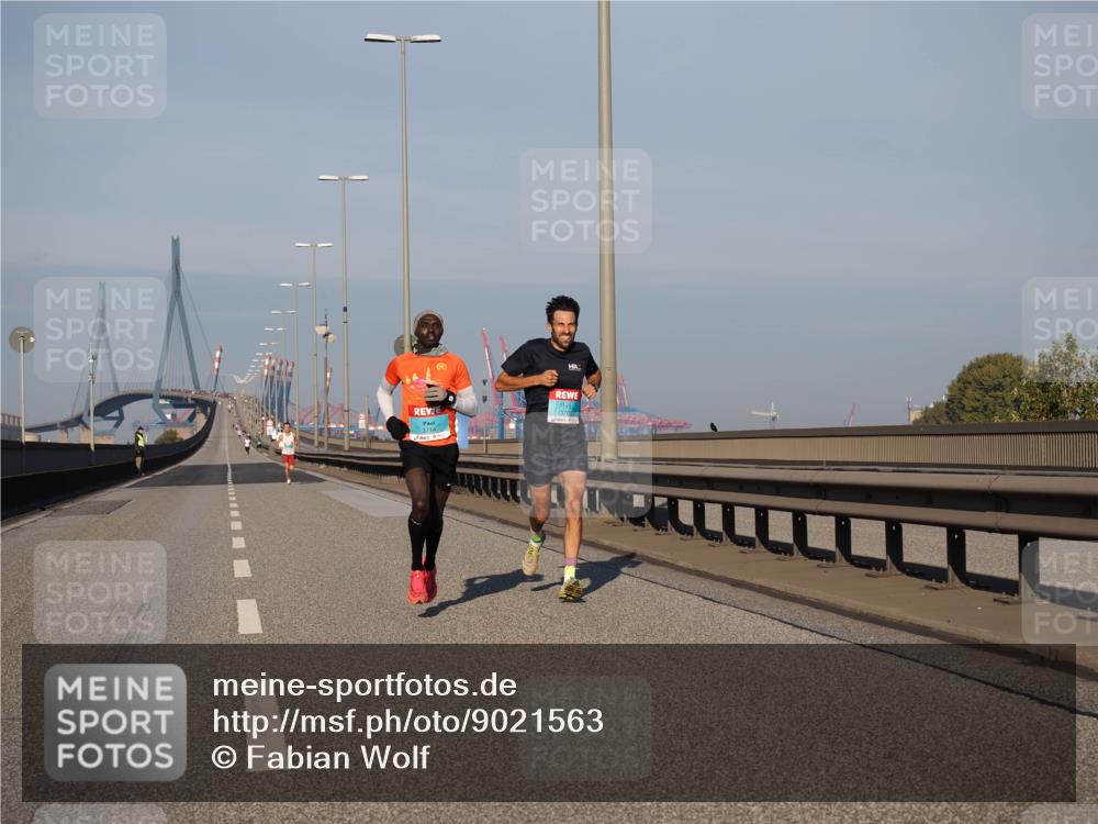 03.10.2025 - Köhlbrandbrückenlauf Fabian Wolf http://msf.ph/oto/9021563 03.10.2025 09:35:29 Position 3  meine-sportfotos.de