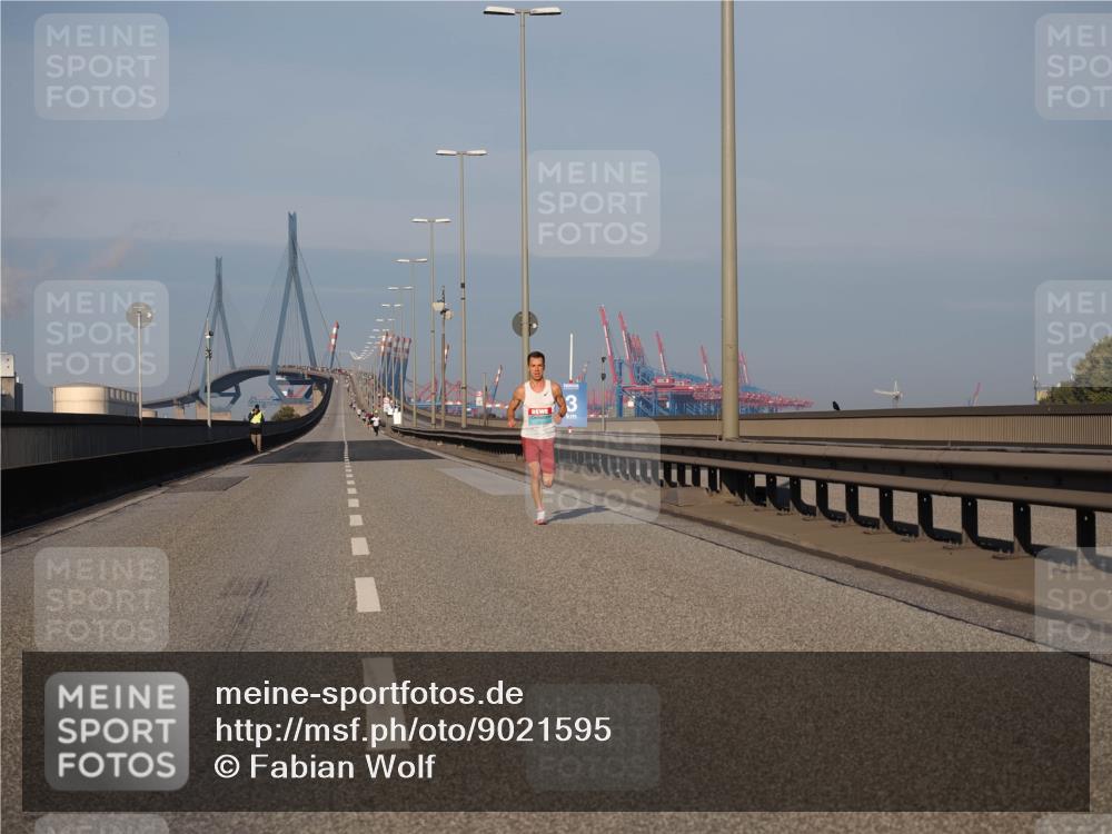 03.10.2025 - Köhlbrandbrückenlauf Fabian Wolf http://msf.ph/oto/9021595 03.10.2025 09:35:39 Position 3 3 meine-sportfotos.de