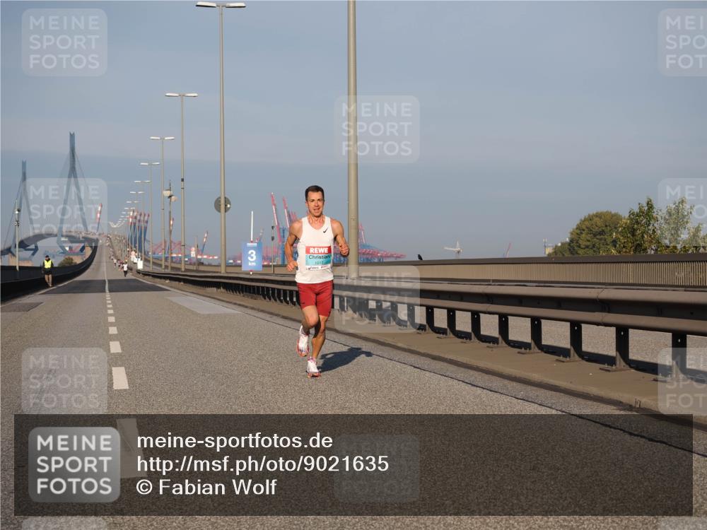 03.10.2025 - Köhlbrandbrückenlauf Fabian Wolf http://msf.ph/oto/9021635 03.10.2025 09:35:41 Position 3 3, 1013 meine-sportfotos.de