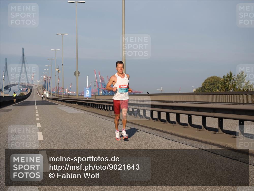 03.10.2025 - Köhlbrandbrückenlauf Fabian Wolf http://msf.ph/oto/9021643 03.10.2025 09:35:42 Position 3 1013 meine-sportfotos.de