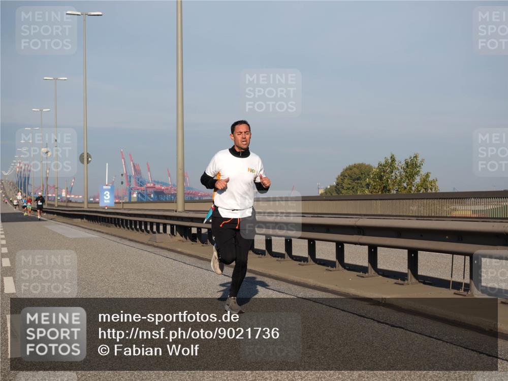 03.10.2025 - Köhlbrandbrückenlauf Fabian Wolf http://msf.ph/oto/9021736 03.10.2025 09:36:17 Position 3  meine-sportfotos.de