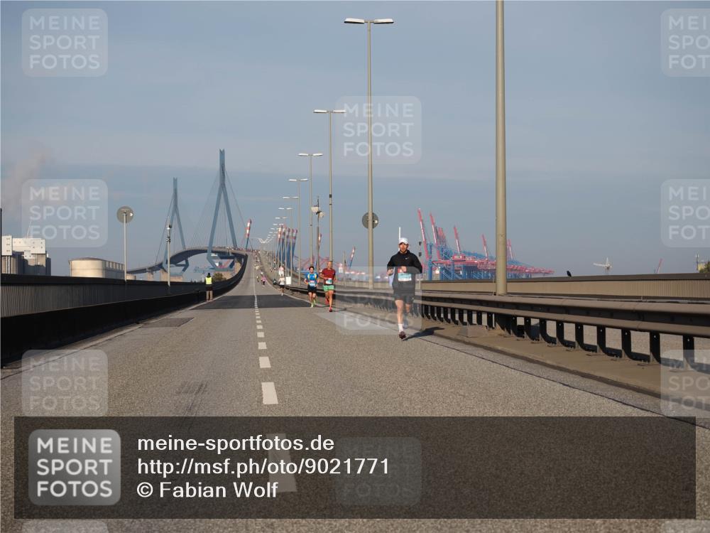 03.10.2025 - Köhlbrandbrückenlauf Fabian Wolf http://msf.ph/oto/9021771 03.10.2025 09:36:28 Position 3  meine-sportfotos.de