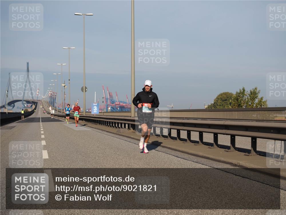 03.10.2025 - Köhlbrandbrückenlauf Fabian Wolf http://msf.ph/oto/9021821 03.10.2025 09:36:31 Position 3 3, 1 meine-sportfotos.de