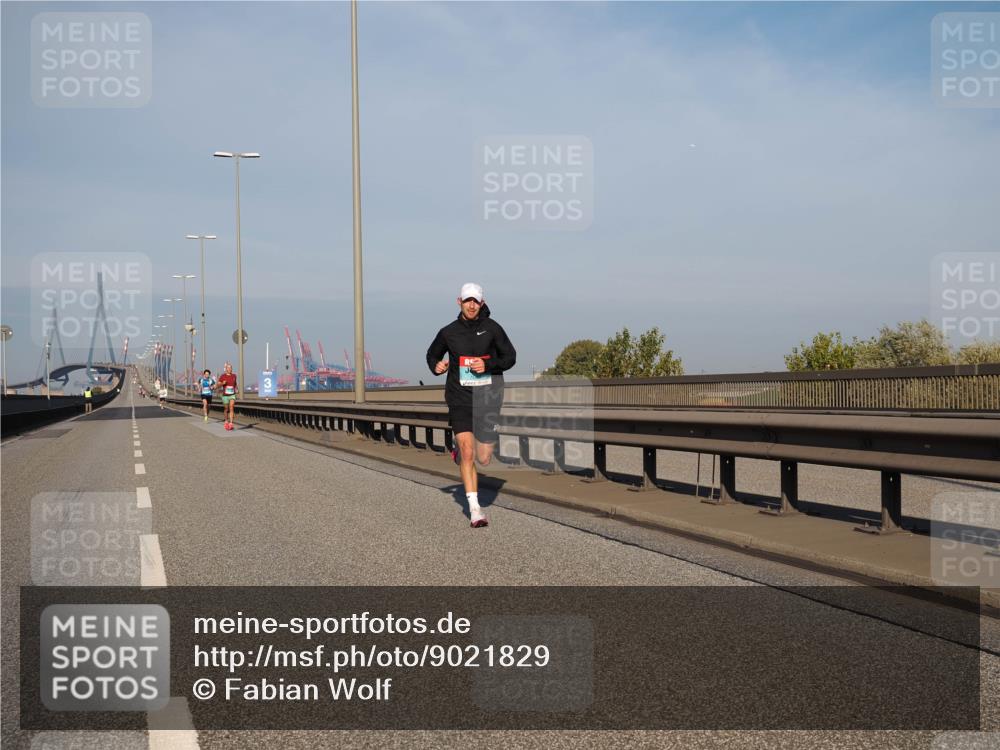 03.10.2025 - Köhlbrandbrückenlauf Fabian Wolf http://msf.ph/oto/9021829 03.10.2025 09:36:32 Position 3  meine-sportfotos.de