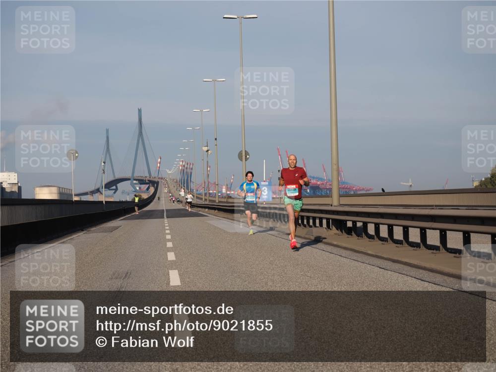 03.10.2025 - Köhlbrandbrückenlauf Fabian Wolf http://msf.ph/oto/9021855 03.10.2025 09:36:36 Position 3  meine-sportfotos.de