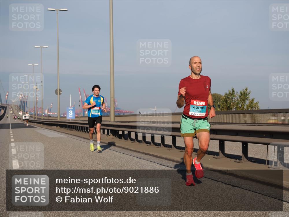 03.10.2025 - Köhlbrandbrückenlauf Fabian Wolf http://msf.ph/oto/9021886 03.10.2025 09:36:39 Position 3 2968 meine-sportfotos.de