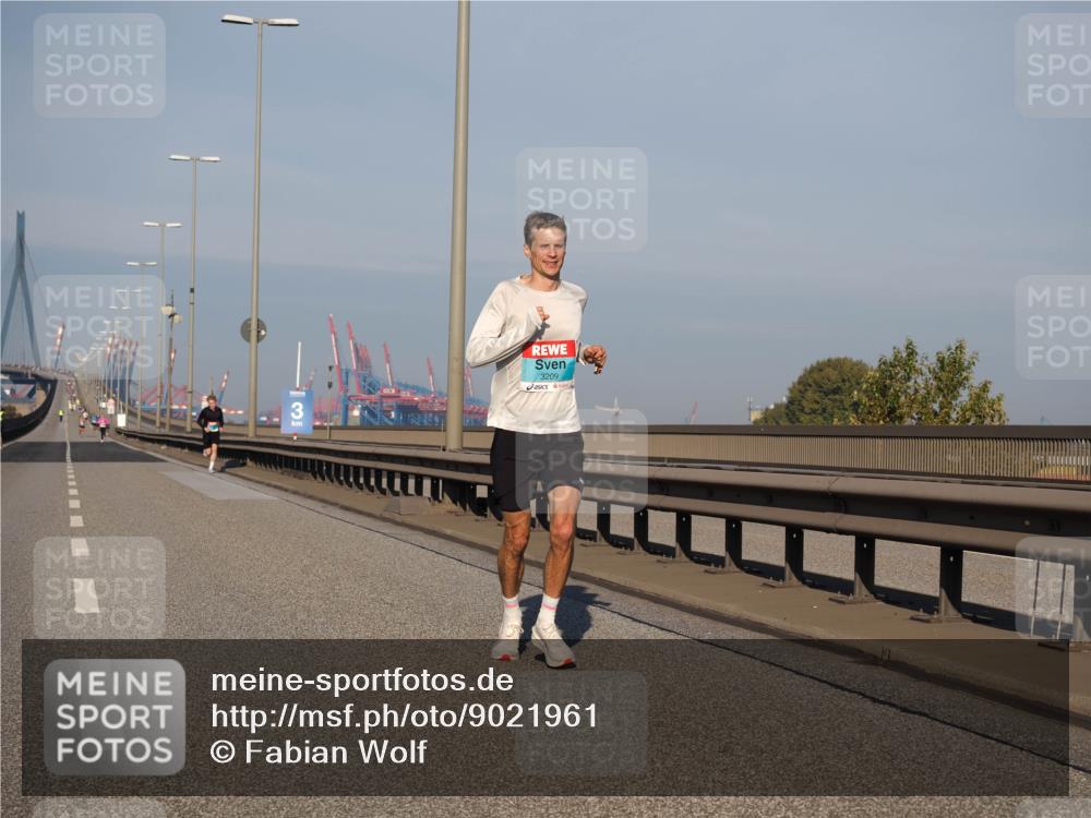 03.10.2025 - Köhlbrandbrückenlauf Fabian Wolf http://msf.ph/oto/9021961 03.10.2025 09:36:58 Position 3 3, 3209, 1 meine-sportfotos.de