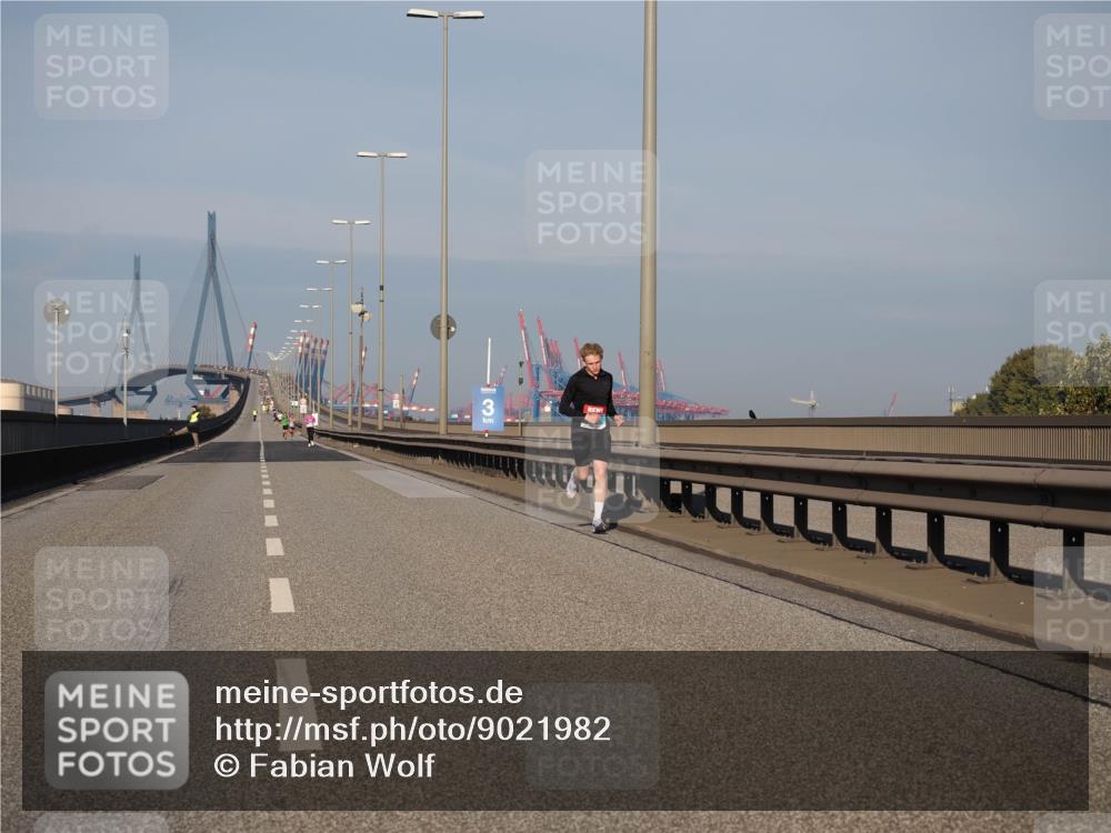 03.10.2025 - Köhlbrandbrückenlauf Fabian Wolf http://msf.ph/oto/9021982 03.10.2025 09:37:05 Position 3  meine-sportfotos.de