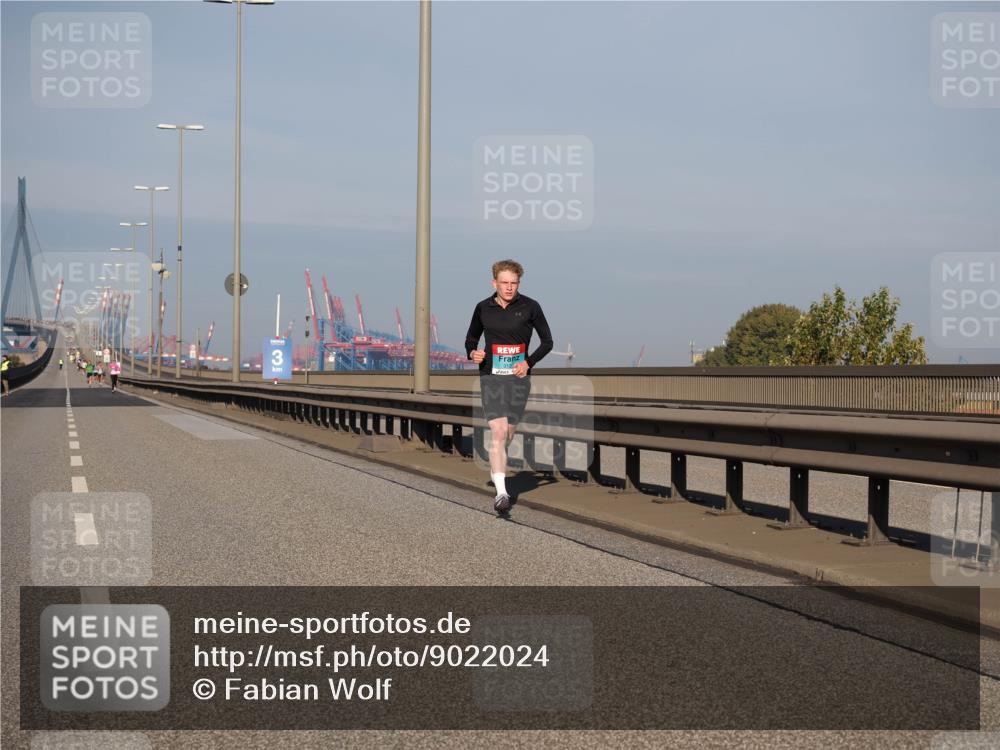 03.10.2025 - Köhlbrandbrückenlauf Fabian Wolf http://msf.ph/oto/9022024 03.10.2025 09:37:07 Position 3 312 meine-sportfotos.de