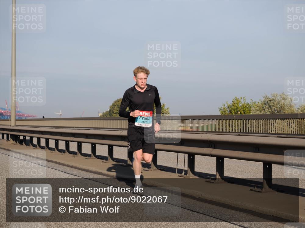 03.10.2025 - Köhlbrandbrückenlauf Fabian Wolf http://msf.ph/oto/9022067 03.10.2025 09:37:08 Position 3 3127 meine-sportfotos.de