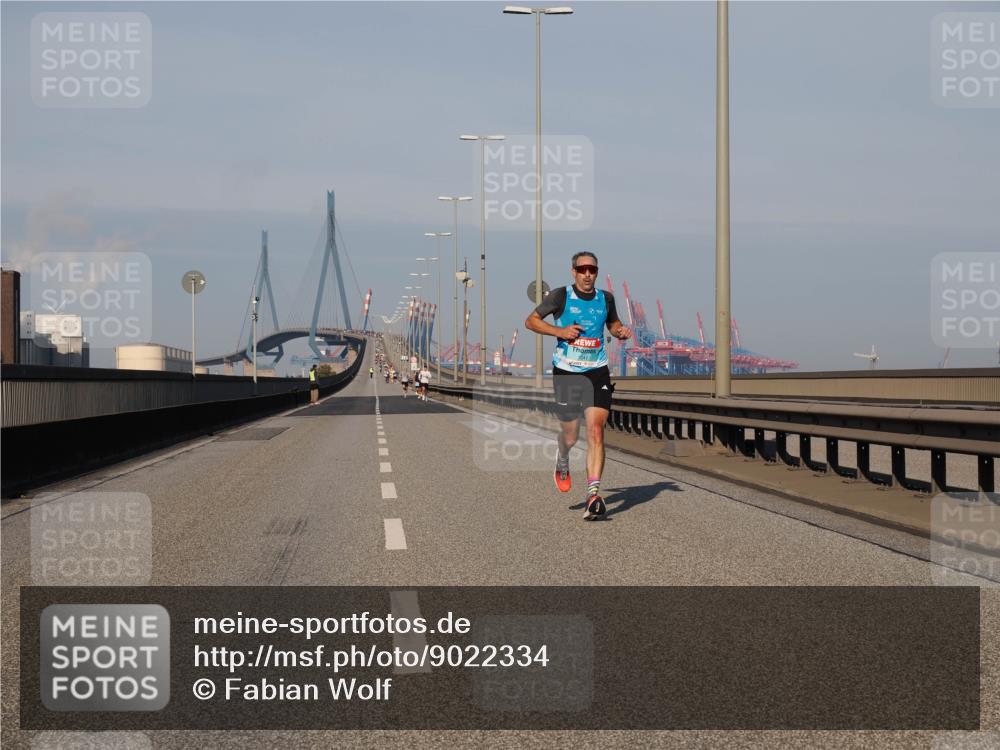 03.10.2025 - Köhlbrandbrückenlauf Fabian Wolf http://msf.ph/oto/9022334 03.10.2025 09:37:47 Position 3  meine-sportfotos.de