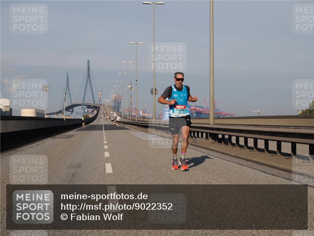 03.10.2025 - Köhlbrandbrückenlauf Fabian Wolf http://msf.ph/oto/9022352 03.10.2025 09:37:48 Position 3  meine-sportfotos.de