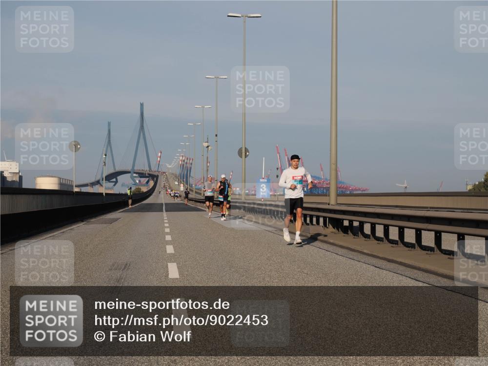 03.10.2025 - Köhlbrandbrückenlauf Fabian Wolf http://msf.ph/oto/9022453 03.10.2025 09:38:09 Position 3  meine-sportfotos.de