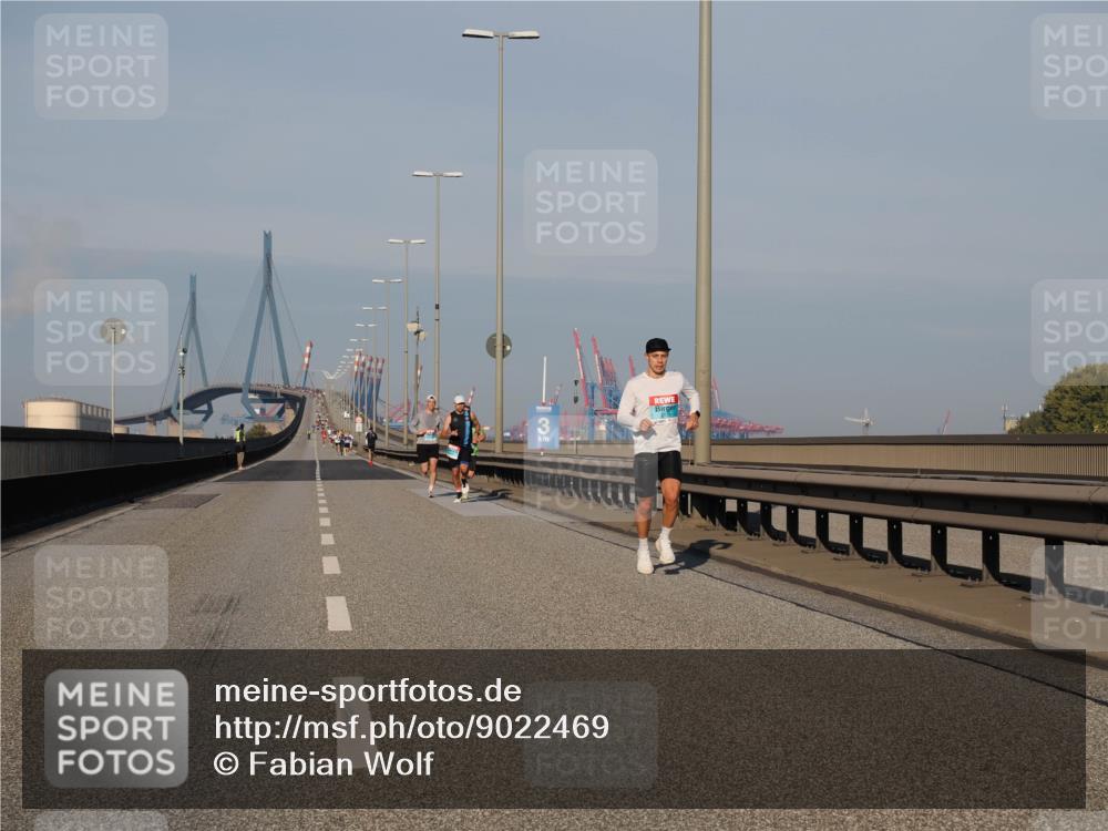 03.10.2025 - Köhlbrandbrückenlauf Fabian Wolf http://msf.ph/oto/9022469 03.10.2025 09:38:09 Position 3  meine-sportfotos.de
