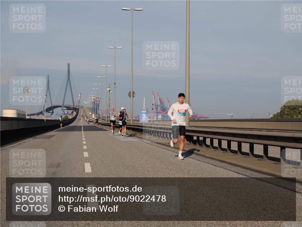 03.10.2025 - Köhlbrandbrückenlauf Fabian Wolf http://msf.ph/oto/9022478 03.10.2025 09:38:10 Position 3  meine-sportfotos.de
