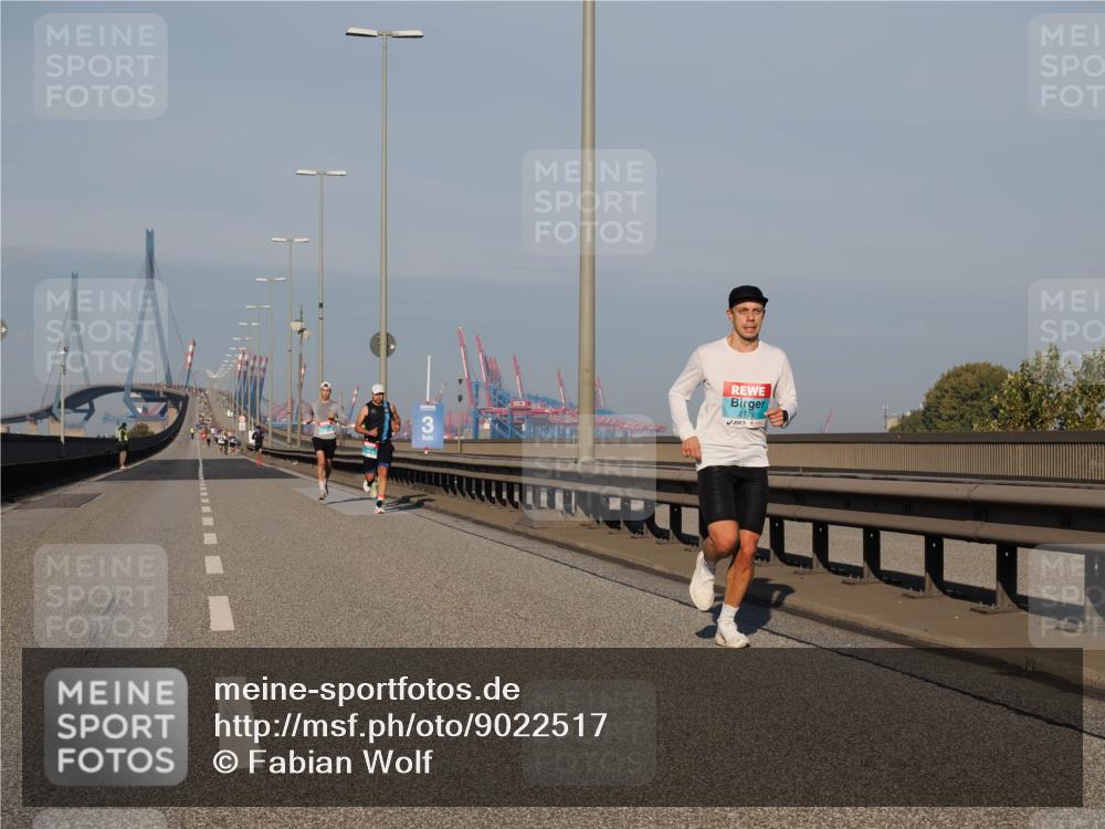03.10.2025 - Köhlbrandbrückenlauf Fabian Wolf http://msf.ph/oto/9022517 03.10.2025 09:38:11 Position 3 3, 2176 meine-sportfotos.de