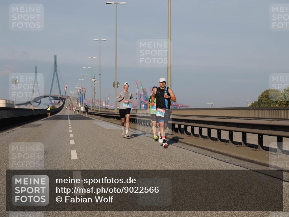 03.10.2025 - Köhlbrandbrückenlauf Fabian Wolf http://msf.ph/oto/9022566 03.10.2025 09:38:15 Position 3  meine-sportfotos.de