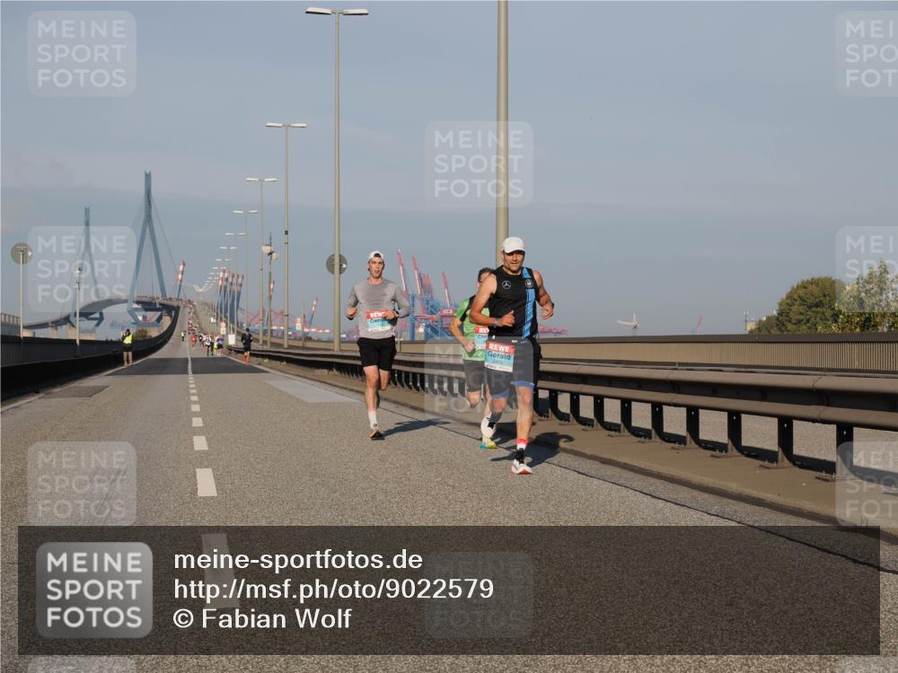 03.10.2025 - Köhlbrandbrückenlauf Fabian Wolf http://msf.ph/oto/9022579 03.10.2025 09:38:16 Position 3  meine-sportfotos.de