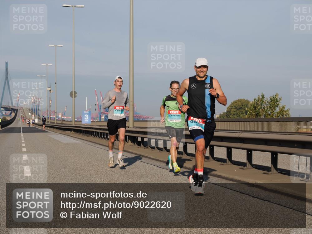 03.10.2025 - Köhlbrandbrückenlauf Fabian Wolf http://msf.ph/oto/9022620 03.10.2025 09:38:17 Position 3 117, 2702, 3463 meine-sportfotos.de