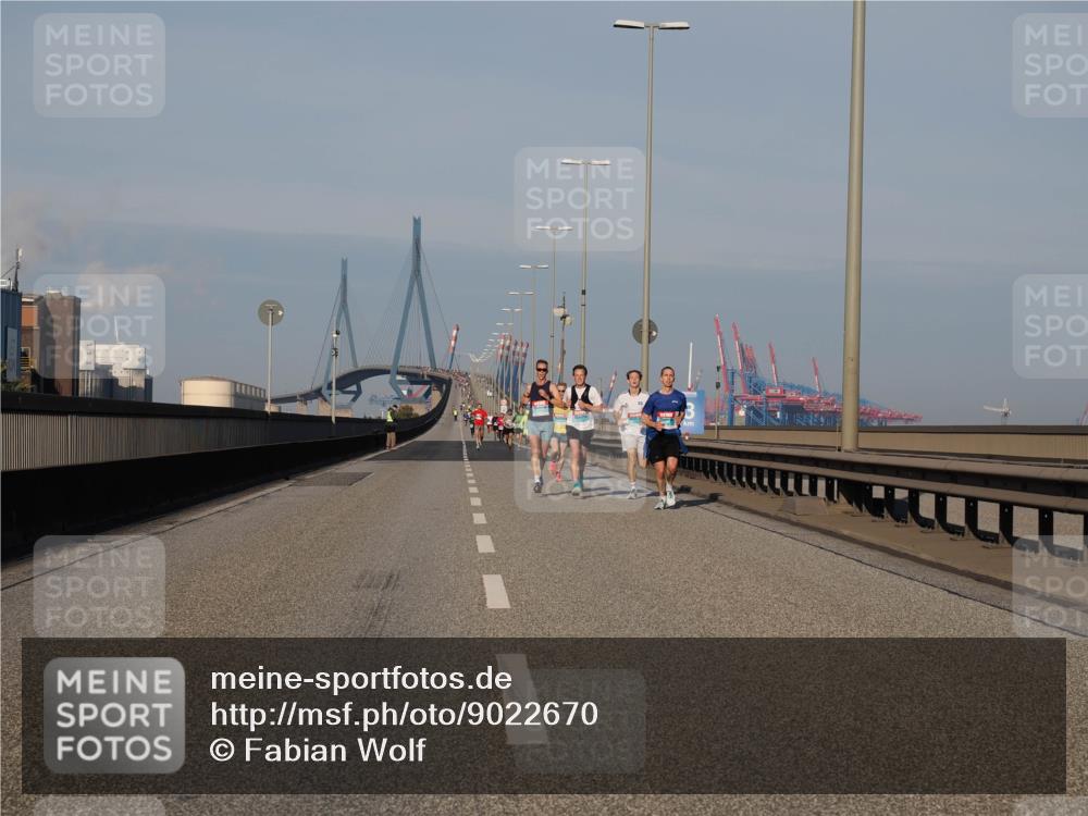 03.10.2025 - Köhlbrandbrückenlauf Fabian Wolf http://msf.ph/oto/9022670 03.10.2025 09:38:48 Position 3  meine-sportfotos.de