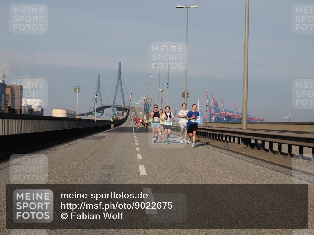 03.10.2025 - Köhlbrandbrückenlauf Fabian Wolf http://msf.ph/oto/9022675 03.10.2025 09:38:48 Position 3  meine-sportfotos.de
