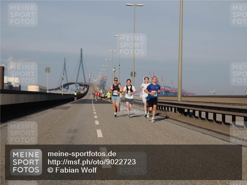 03.10.2025 - Köhlbrandbrückenlauf Fabian Wolf http://msf.ph/oto/9022723 03.10.2025 09:38:50 Position 3  meine-sportfotos.de