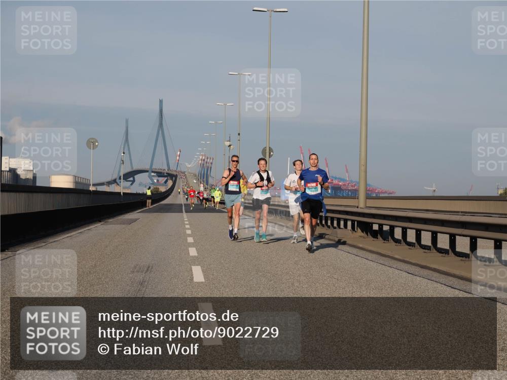 03.10.2025 - Köhlbrandbrückenlauf Fabian Wolf http://msf.ph/oto/9022729 03.10.2025 09:38:50 Position 3  meine-sportfotos.de