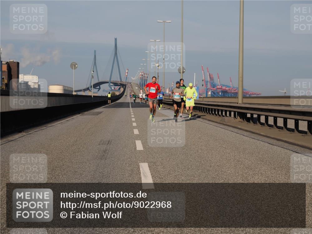 03.10.2025 - Köhlbrandbrückenlauf Fabian Wolf http://msf.ph/oto/9022968 03.10.2025 09:39:05 Position 3  meine-sportfotos.de