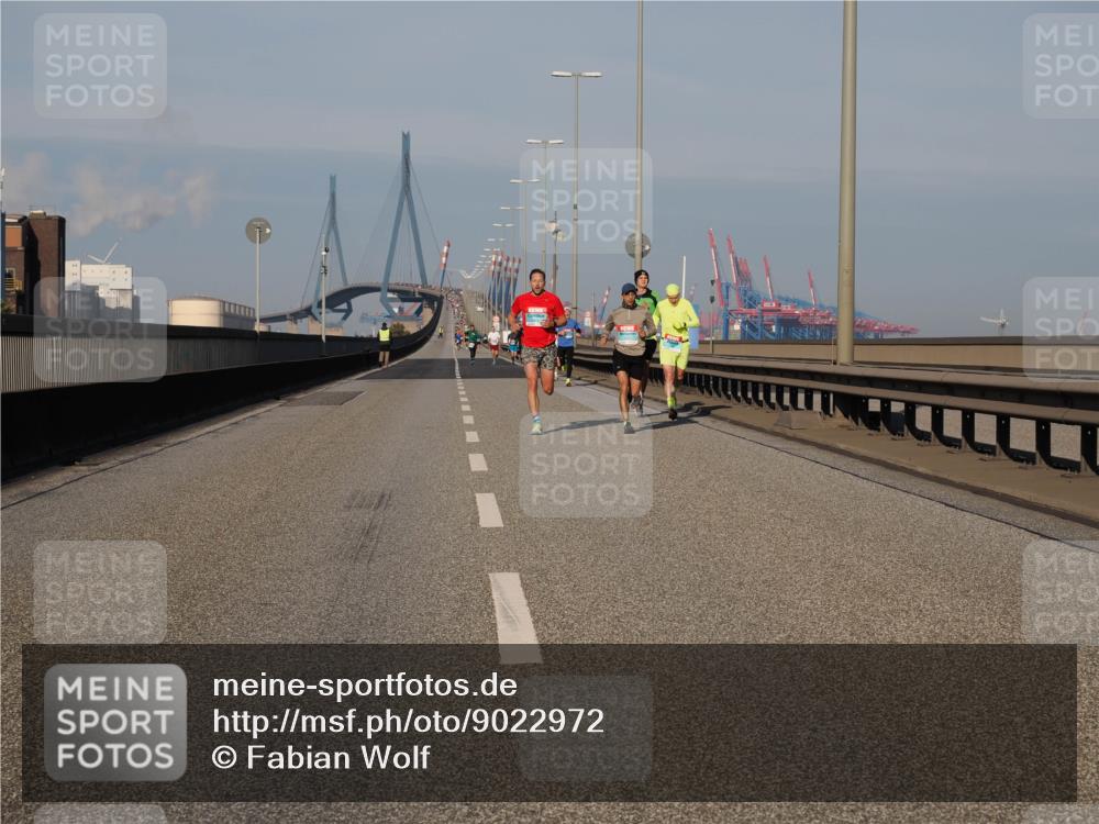 03.10.2025 - Köhlbrandbrückenlauf Fabian Wolf http://msf.ph/oto/9022972 03.10.2025 09:39:05 Position 3  meine-sportfotos.de