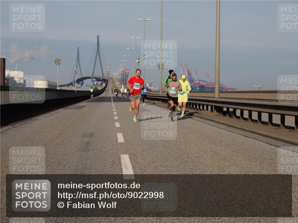 03.10.2025 - Köhlbrandbrückenlauf Fabian Wolf http://msf.ph/oto/9022998 03.10.2025 09:39:06 Position 3  meine-sportfotos.de