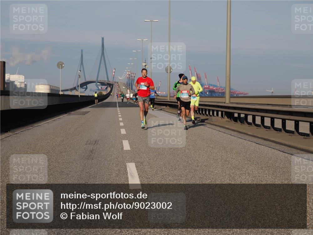 03.10.2025 - Köhlbrandbrückenlauf Fabian Wolf http://msf.ph/oto/9023002 03.10.2025 09:39:06 Position 3  meine-sportfotos.de